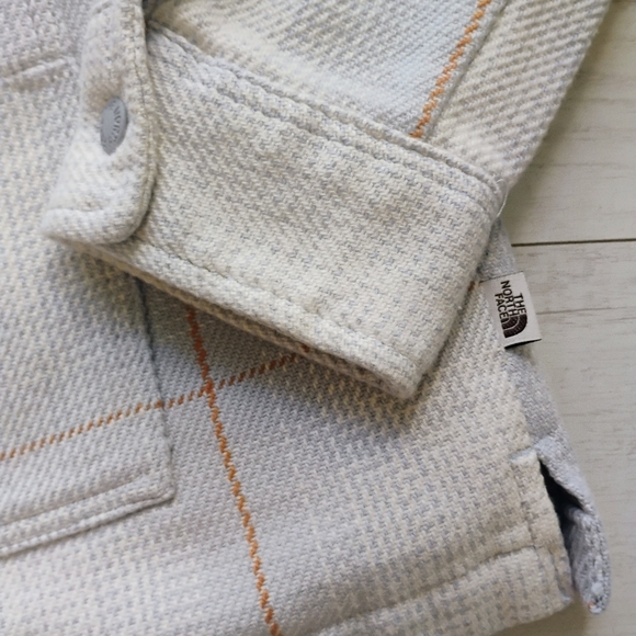 THE NORTH FACE NEW Valley Twill Utility Shacket - Picture 6 of 12